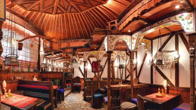 BookNoFees: Restaurante – Хаджидрагановите изби – Sofia – Las bodegas de Hadzhidragano, foto 3