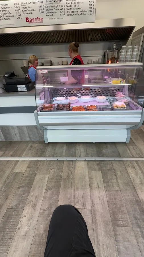 BookNoFees: Restaurante – Rasche Fleischergrill Imbiß – Marsberg – Comida rápida a la parrilla en la carnicería, foto 3