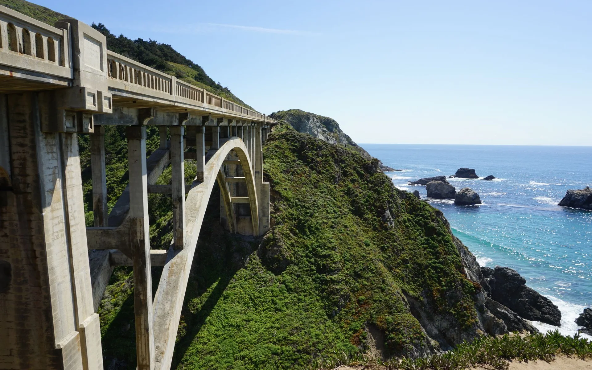El puente de Bixby Creek, en la costa del Pacífico de California