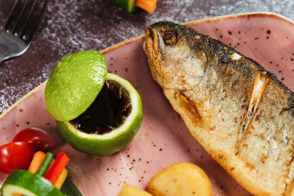 BookNoFees: Foto de ejemplo: Pescado a la parrilla